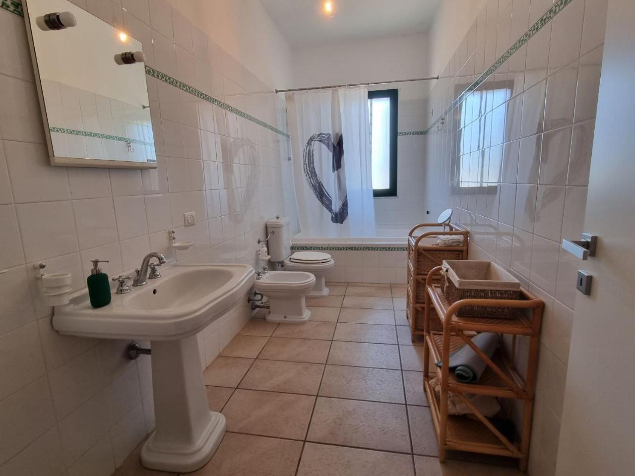 Accogliente Villa Con Piscina Caltagirone Eksteriør billede