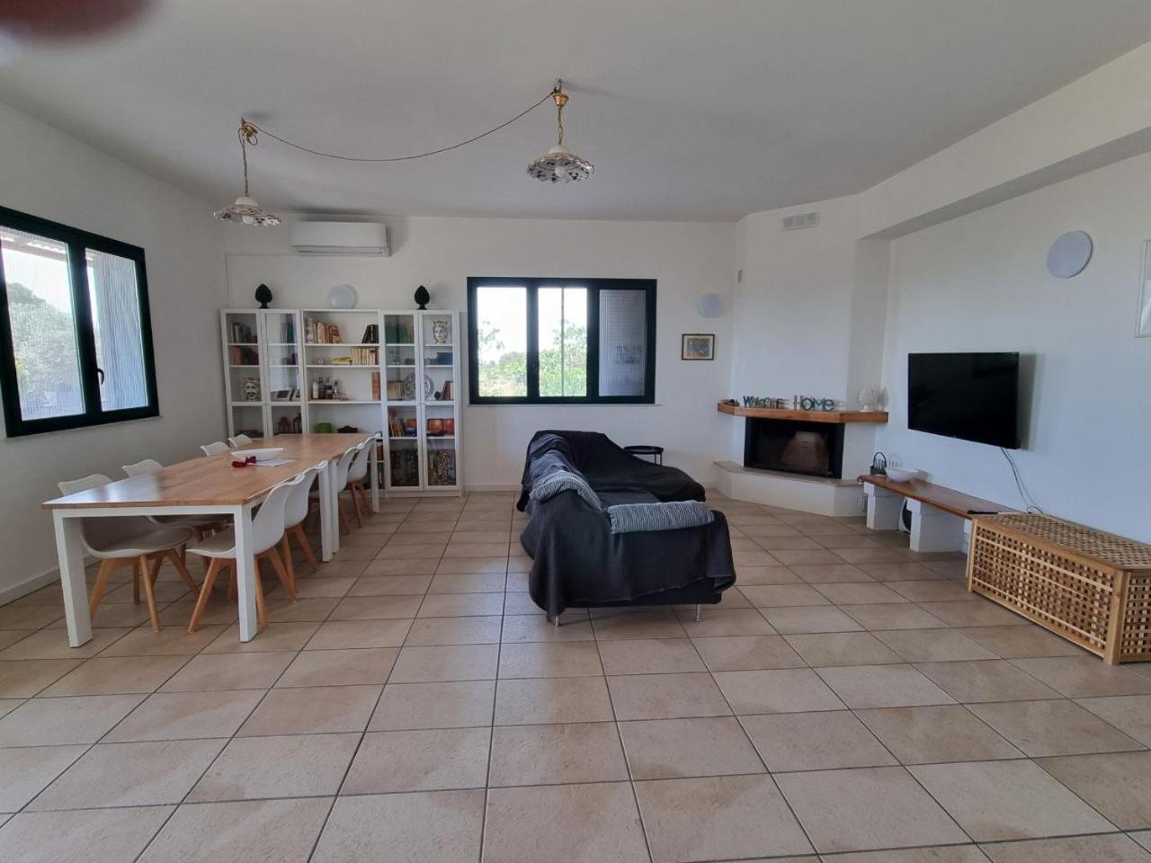 Accogliente Villa Con Piscina Caltagirone Eksteriør billede